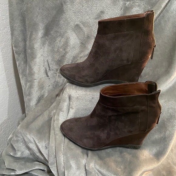 Booties - Picture 3 of 5